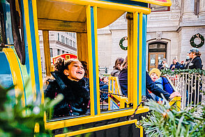 Christmas_Village_Philadelphia_2022_KidsTrain